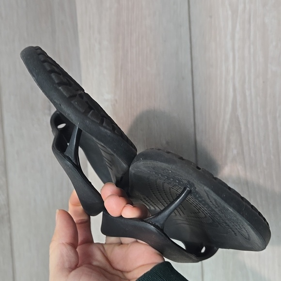 Crocs Women Iconic ComfortThong T Strap Black Flip Flop Sandals Shoes Sz 11 - Picture 3 of 11